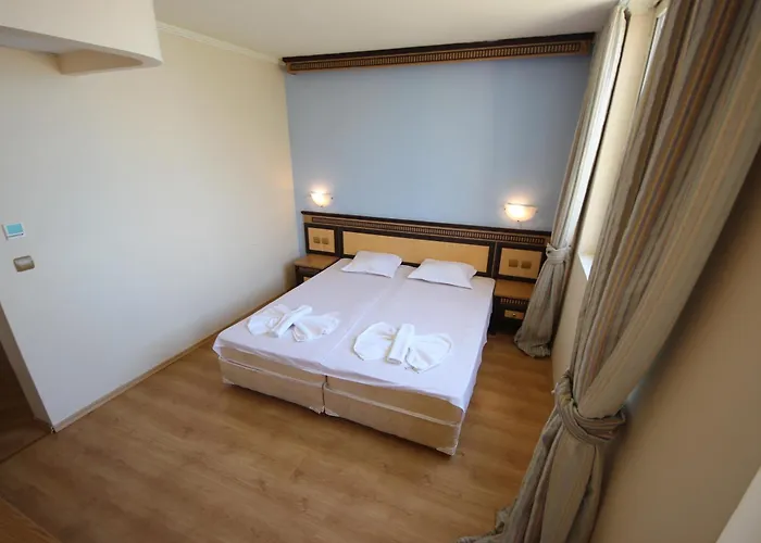 Apartament Menada Atrium Elenite