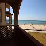 Menada Atrium 아파트 *
