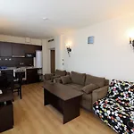 Menada Atrium 아파트