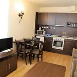 Menada Atrium 아파트