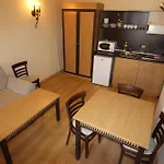 Menada Atrium 아파트