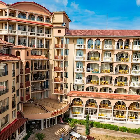 Menada Atrium شقة النايت