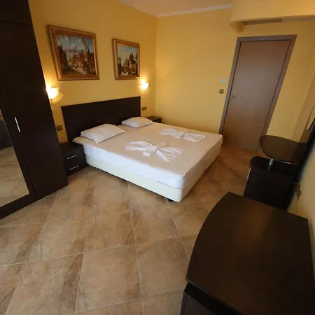 شقة Menada Atrium النايت