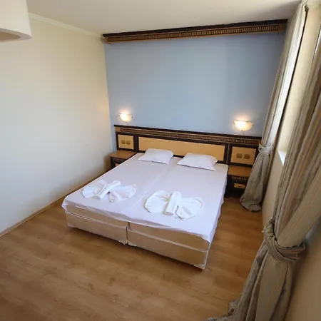 Апартаменты Menada Atrium Елените