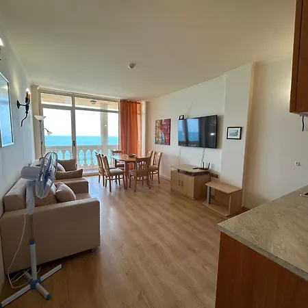 Апартаменты Menada Atrium Елените