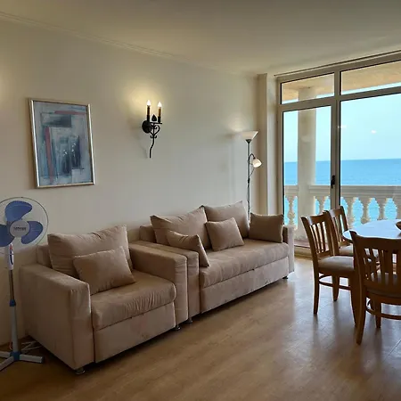 Апартаменты Menada Atrium