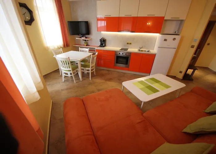 Menada Atrium Apartment Elenite